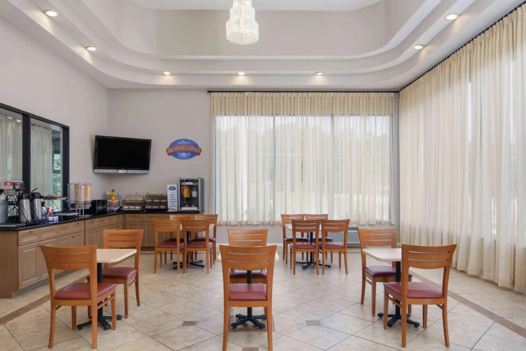 Baymont Inn and Suites Douglasville Atlanta
