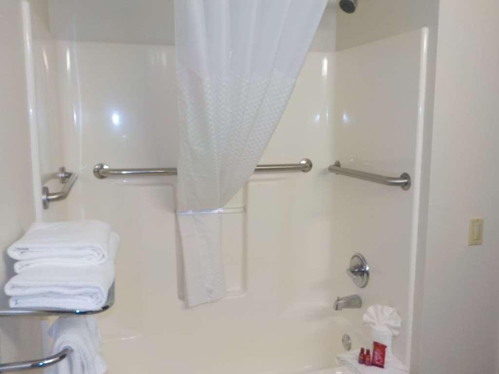 MJ INN and SUITES