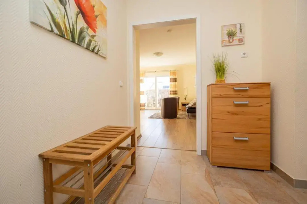 Wohnung 4 im EG Haus Stranddistel, komfortable Ferienwohnung fur 3 Personen in Zingst