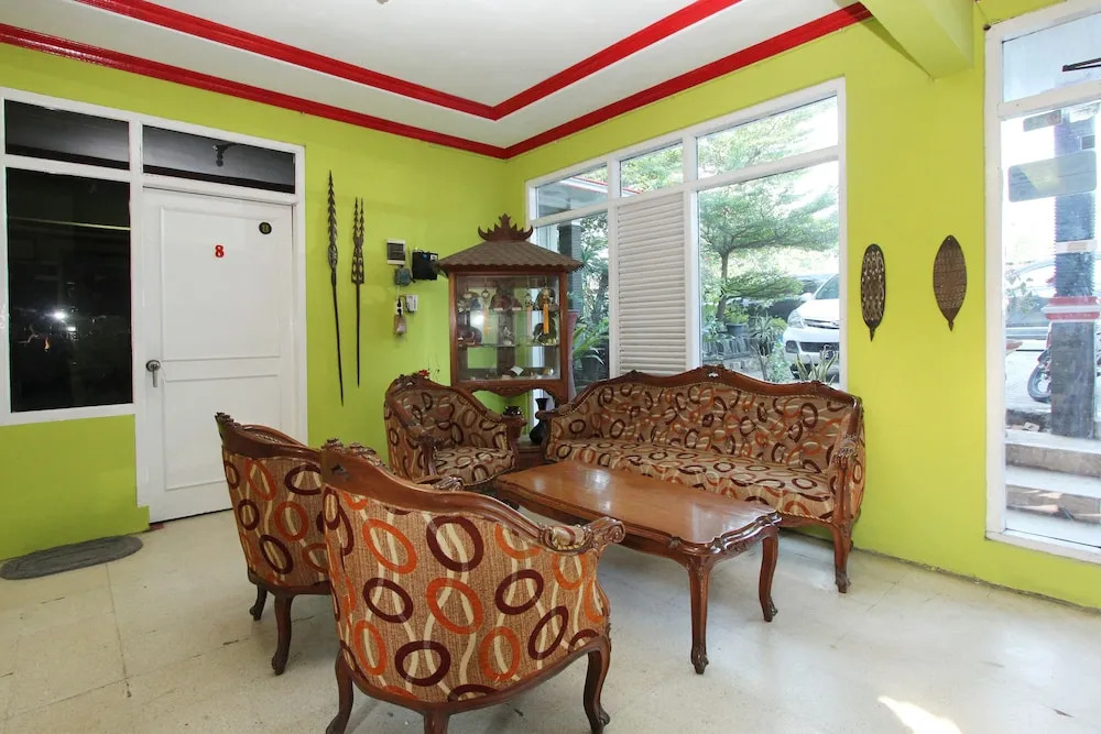 Hotel Parahiyangan By OYO Rooms