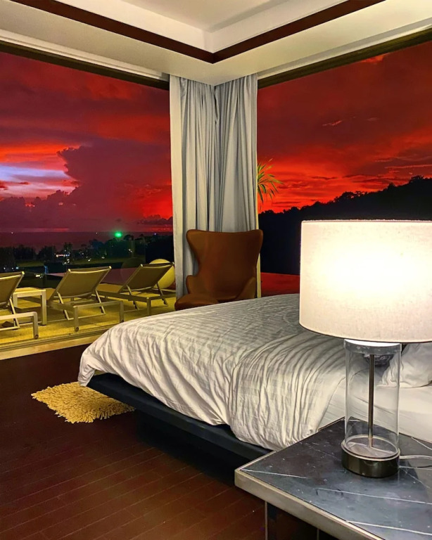 "panoramic Seaview 650sqm 4br Pool Villa 2 min Drive to Naithon Beach"