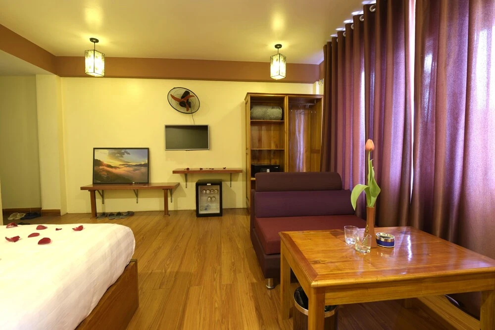 The Mountaineer Hotel