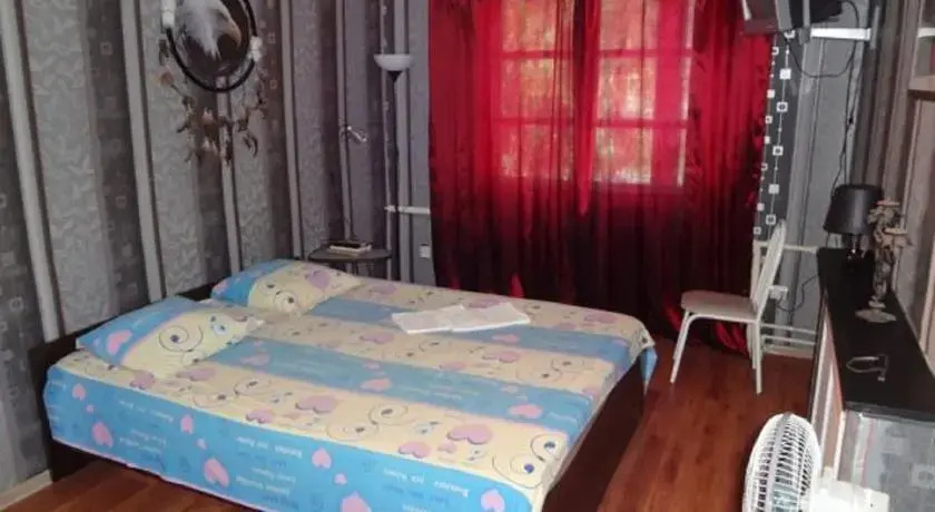 На Самбурова 242