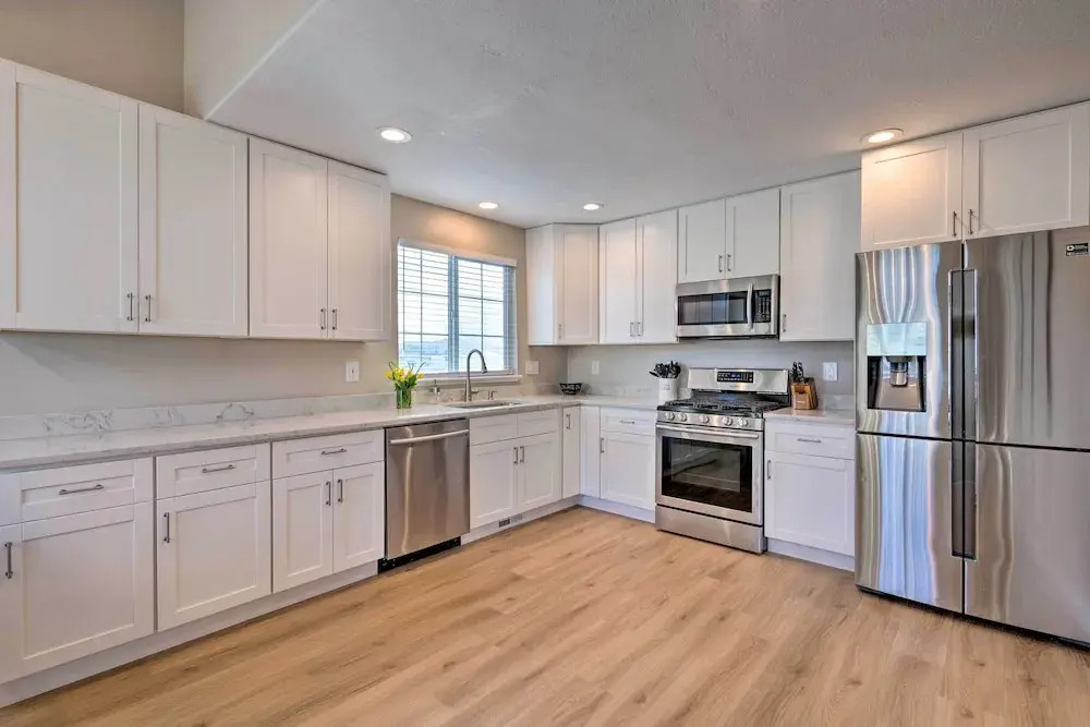 Family-friendly Escape - Near BYU and Mountains!