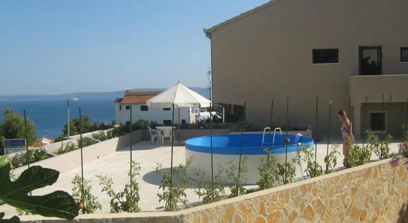Apartments Aleluja