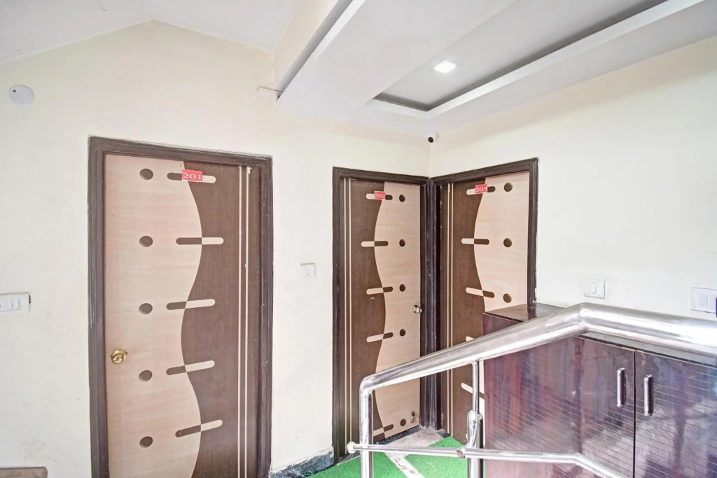OYO Flagship 80512 Hotel New Aamaze Inn