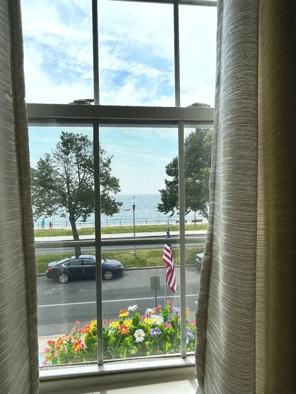 Harborview Inn