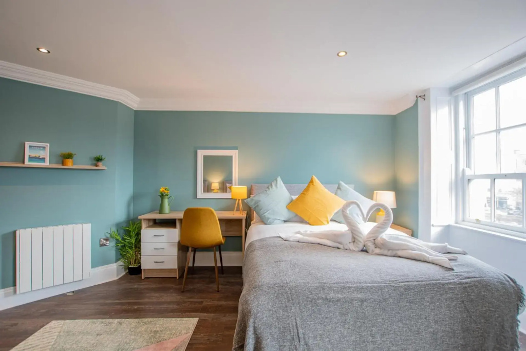 Dublin City Center, 15 Beds, Sleeps 18