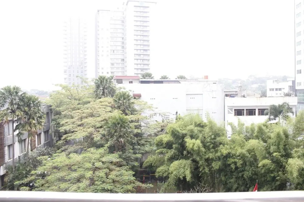 Spacious & Comfy 2BR at Galeri Ciumbuleuit Apartment