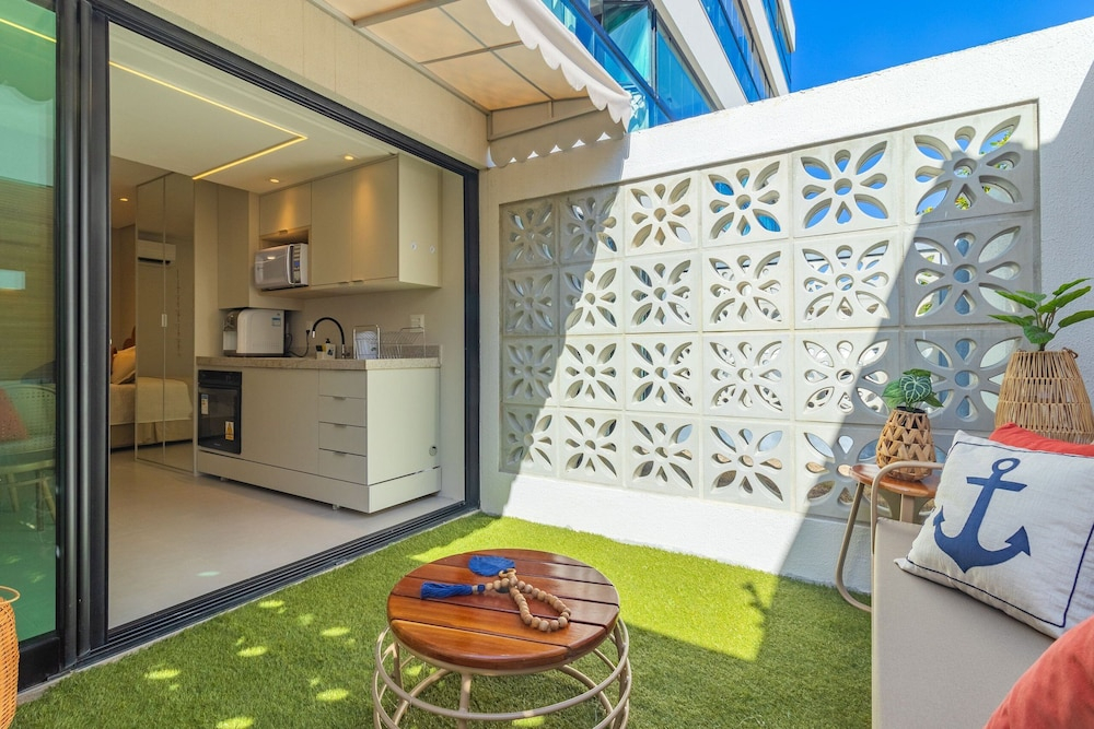Rooftop Tamandare #01 - With Balcony by Carpediem
