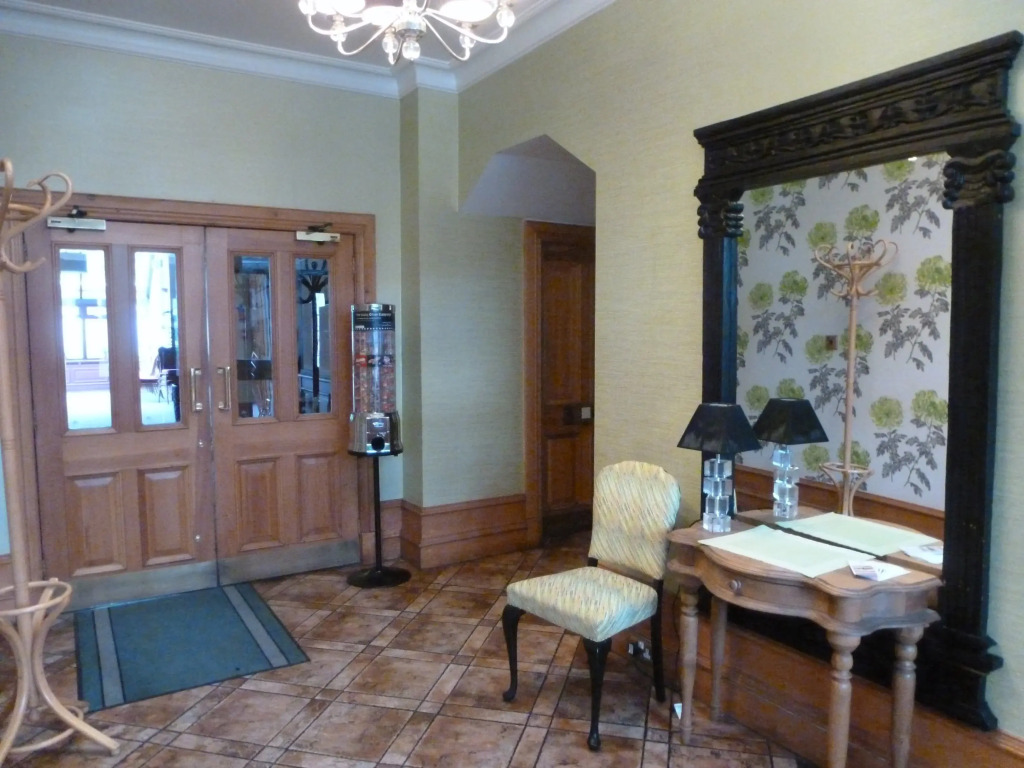 Inn At The Park Hotel