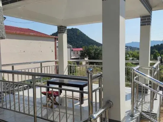 Xibaipo Baixin Homestay
