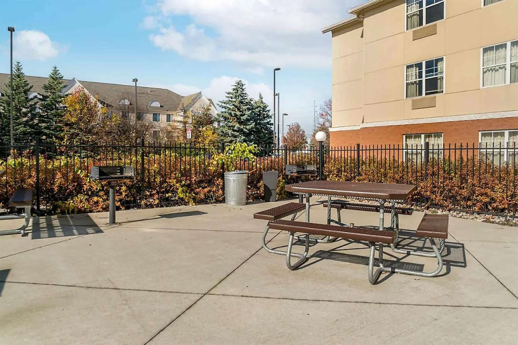 Baymont by Wyndham Auburn Hills South