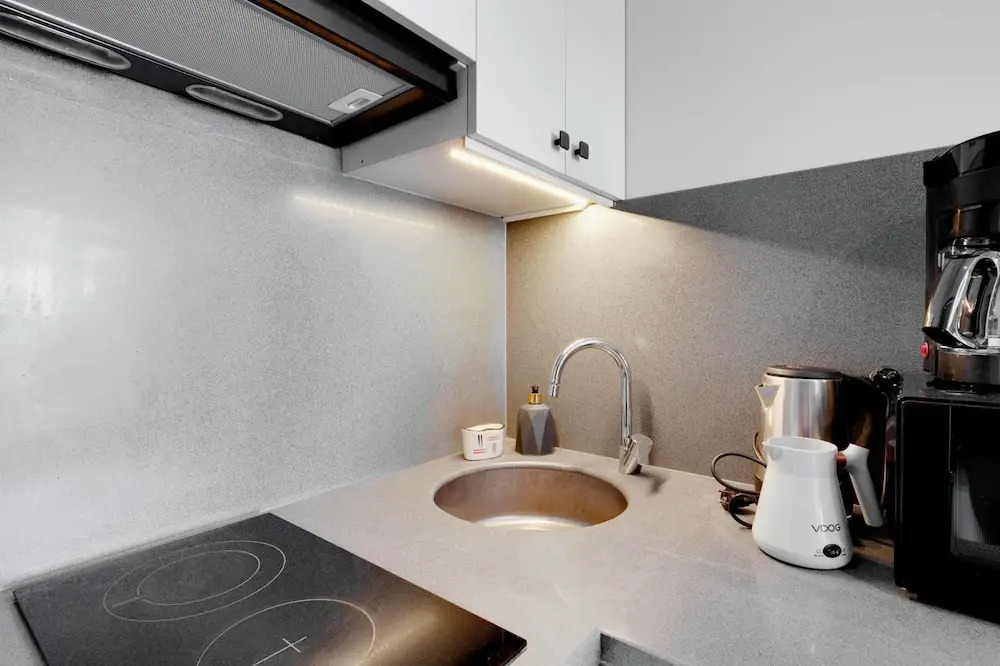 Central Flat Near Metrobus and Coast in Kadikoy