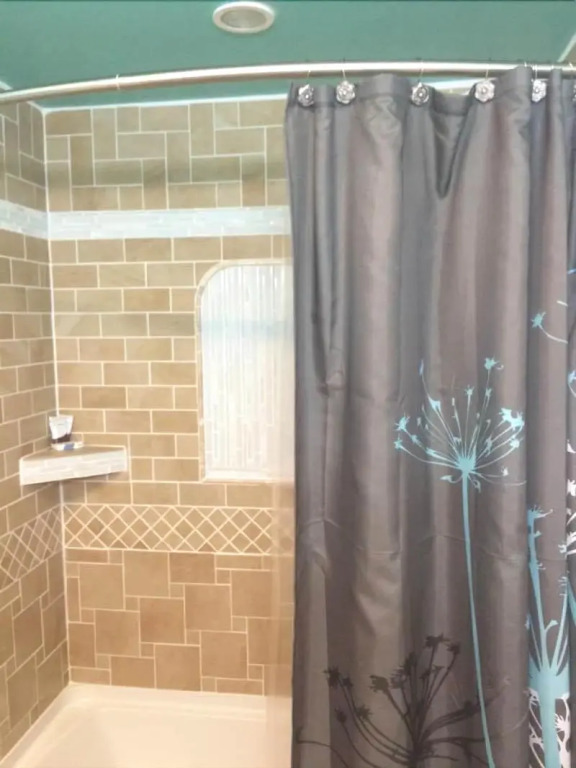 Travel Inn And Suites