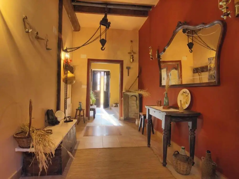 House with 5 Bedrooms in Mieres Del Camino, with Wonderful Mountain View, Balcony And Wifi - 32 Km From the Slopes