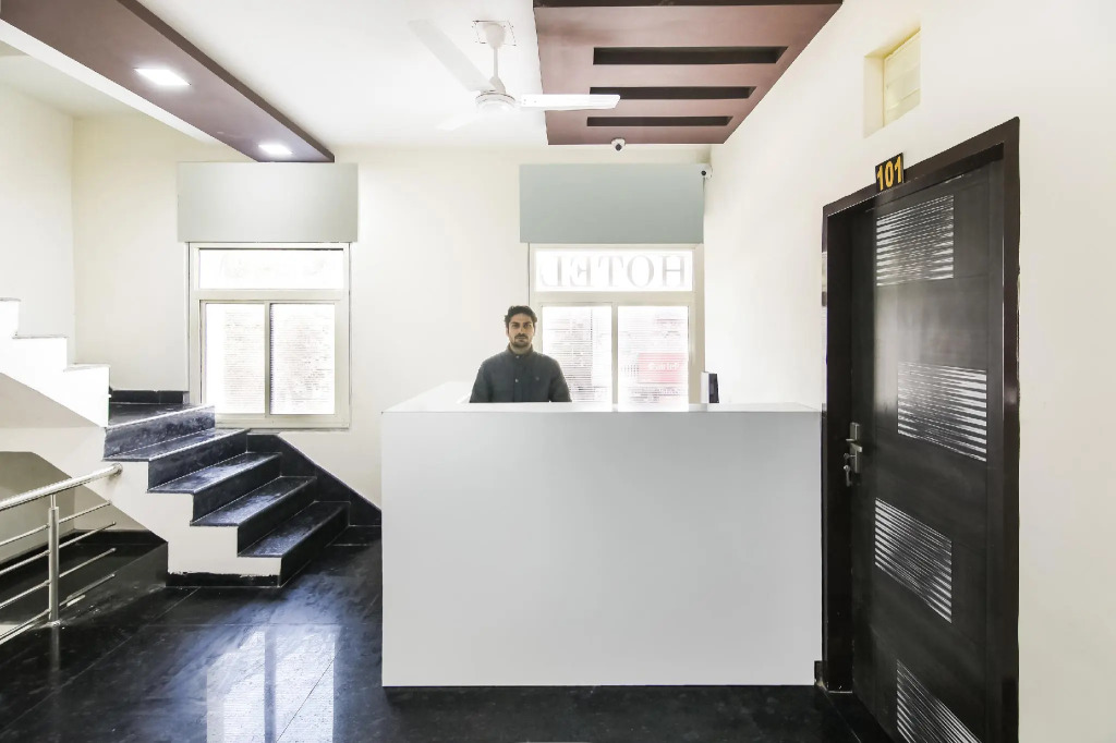 OYO 67353 Hotel Magnum