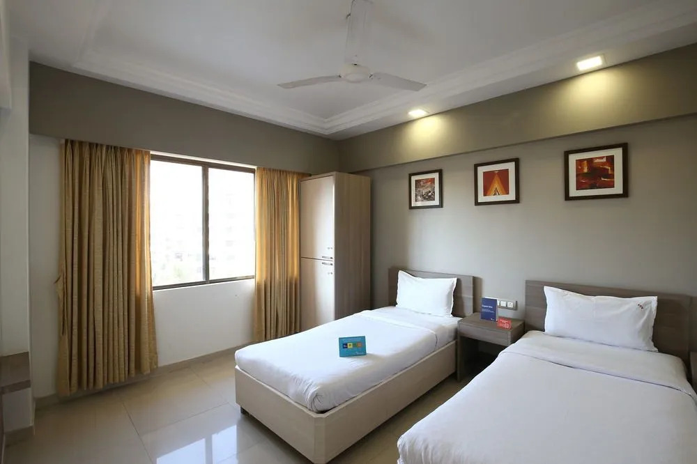 Townhouse Mumbai International Airport