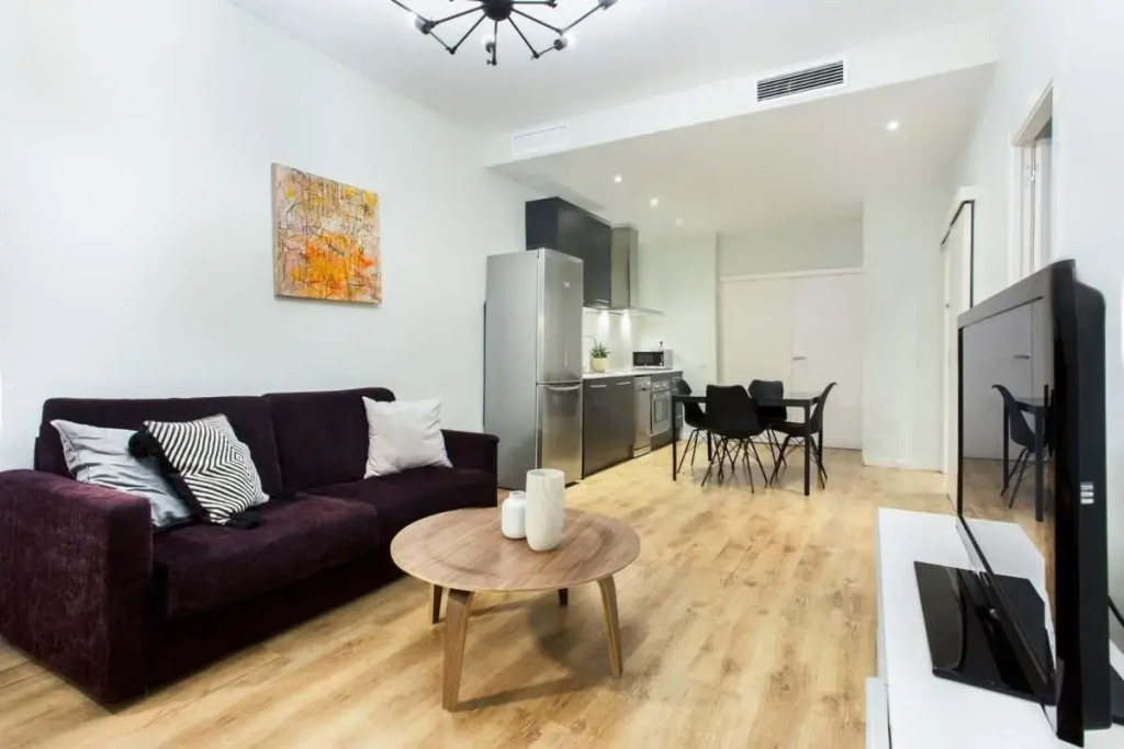 Bright and modern 3bedroom in Las Ramblas 2 1B