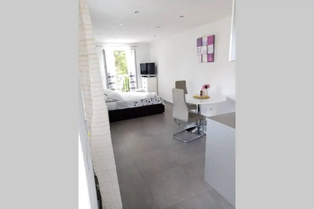 Studio apartman Iva