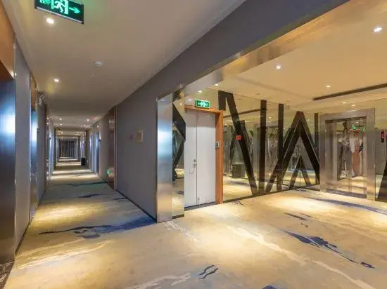 Huayi Hotel