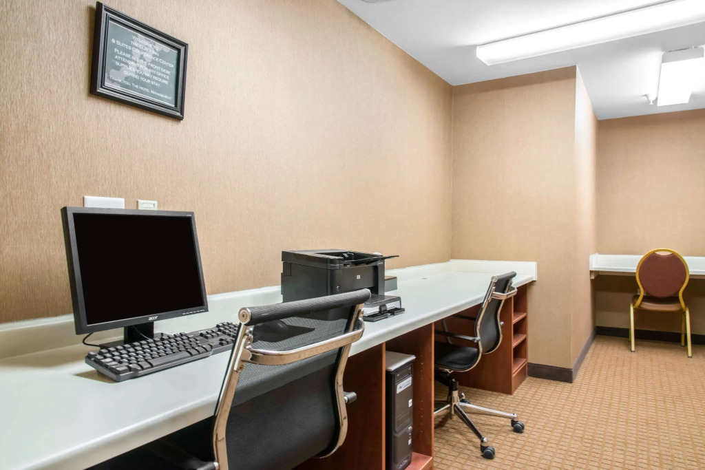 Sleep Inn & Suites Conference Center Eau Claire North