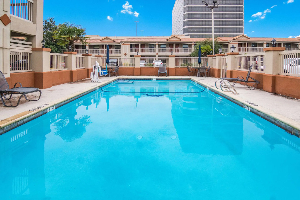 Quality Inn & Suites Dallas-Cityplace