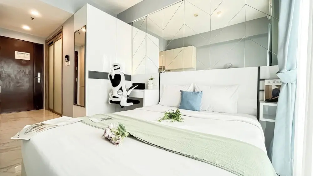 Strategic And Homey Studio At Apartment Sky House Bsd