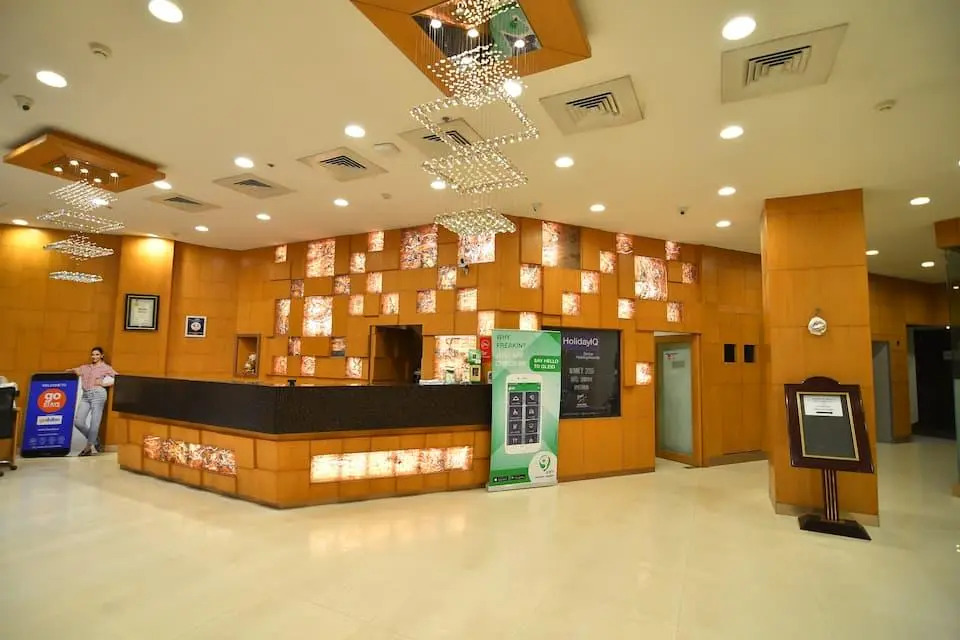 THE CENT HOTEL