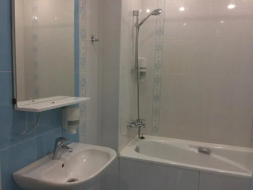 Aquatoria Hotel