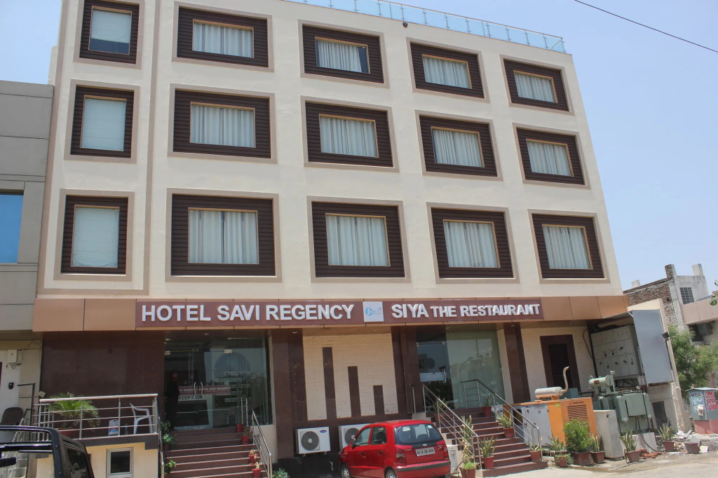 Hotel Savi Regency