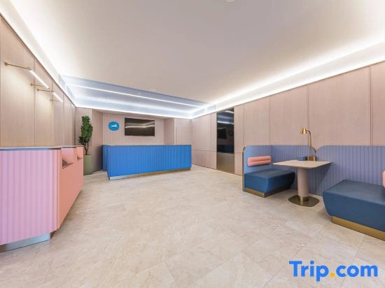 HanTing Hotel (Beijing FangZhuang subway station)
