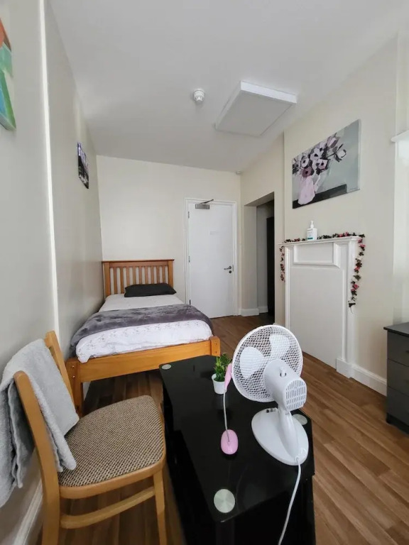 Silver Road Deluxe Retreat in Norwich