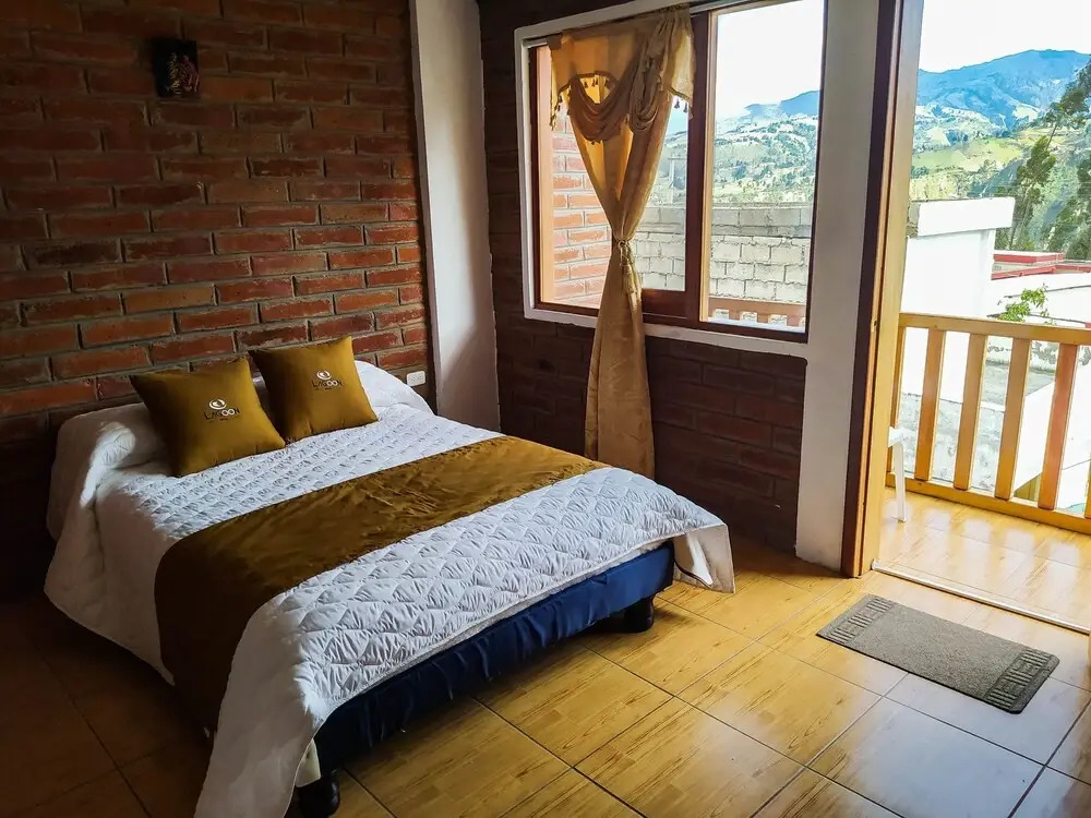Lagoon Hotel Chugchilan