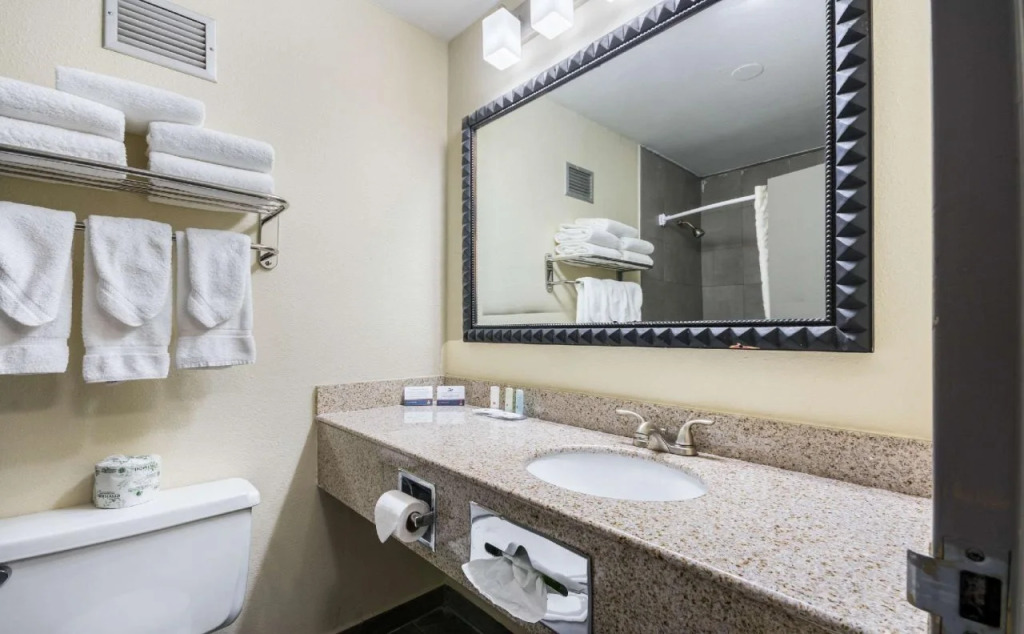Bricktown Hotel & Extended Stay