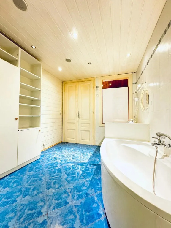 4BR Stay for up to 12 Near to FAC Platz