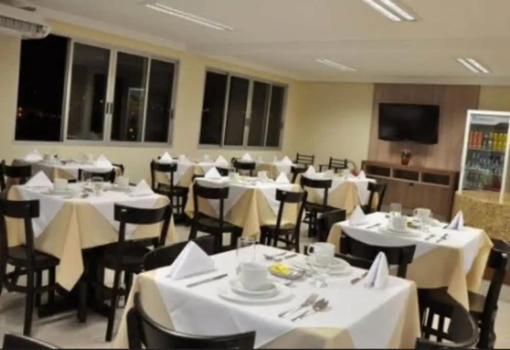 Hotel Saron