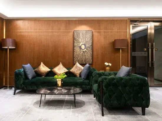 Yilong Anyun Hotel (Shenzhen International Convention and Exhibition Center Branch)