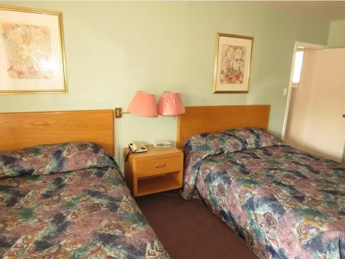 Satelite Motel