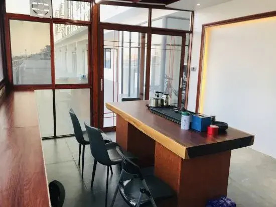 ALAN Qingyun Hotel (Guigang Qingyun Bridge)