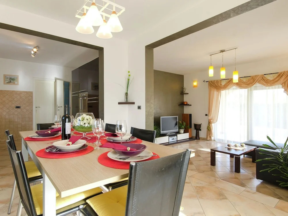 Comfortable Holiday Home in Rovinj with Private Pool