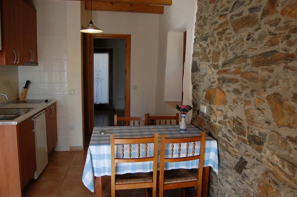 Apartaments Turistics Cal Ferrer