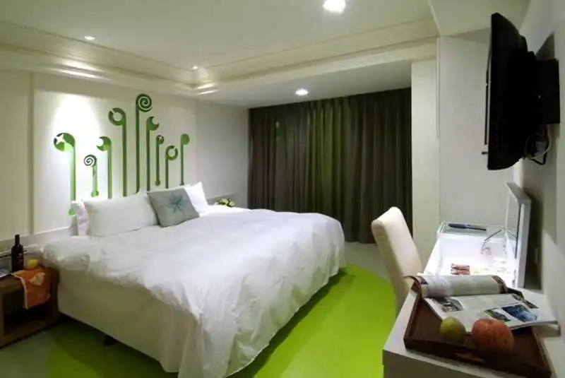 Honeydew Hotel