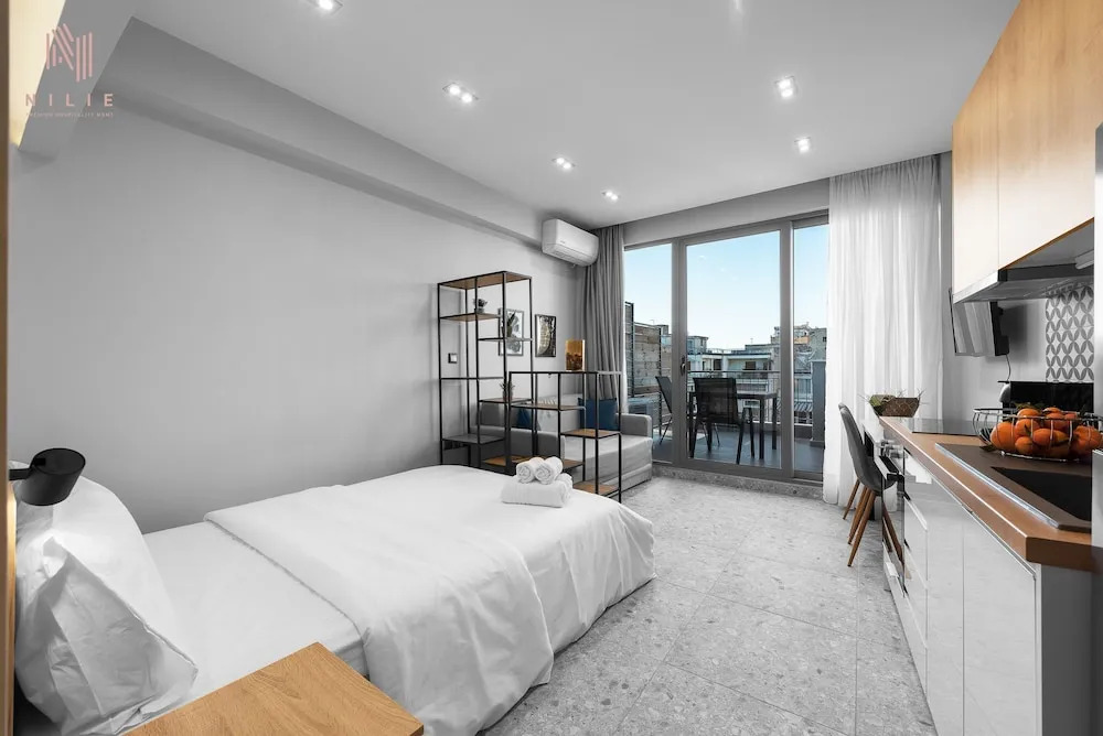 The SkySphere, Nilie Hospitality MGMT