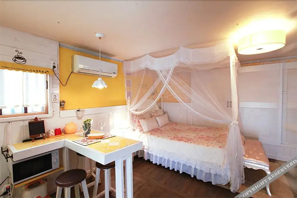 Chuncheon Green Snail Pension