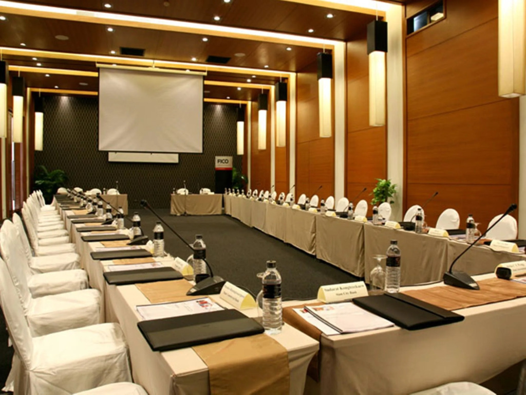 Cape Sienna Phuket Gourmet Hotel & Villas - SHA Extra Plus