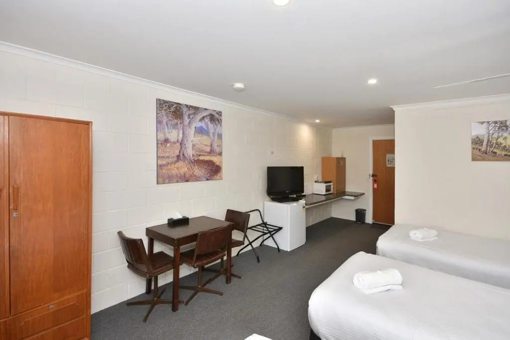 Inglewood Motel and Caravan Park Victoria