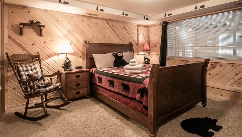 Boulder Lodge Apartment 3 NW Comfy Cabins