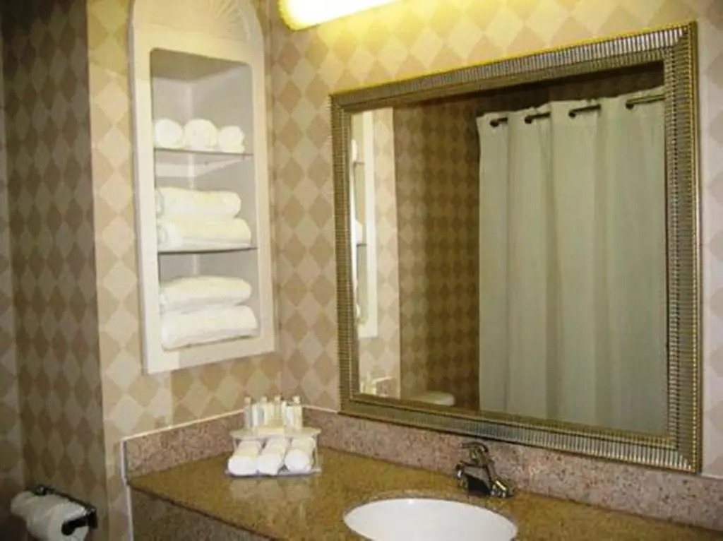 Holiday Inn Express and Suites Thomasville by IHG