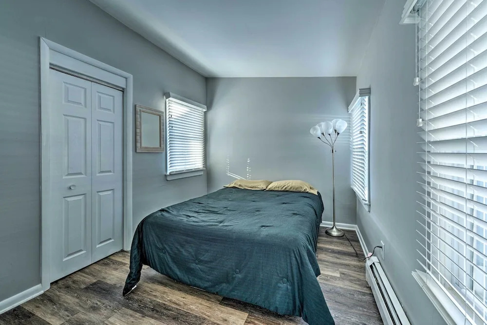 Gulf Coast Cottage - Walk to Beach & Boardwalk!